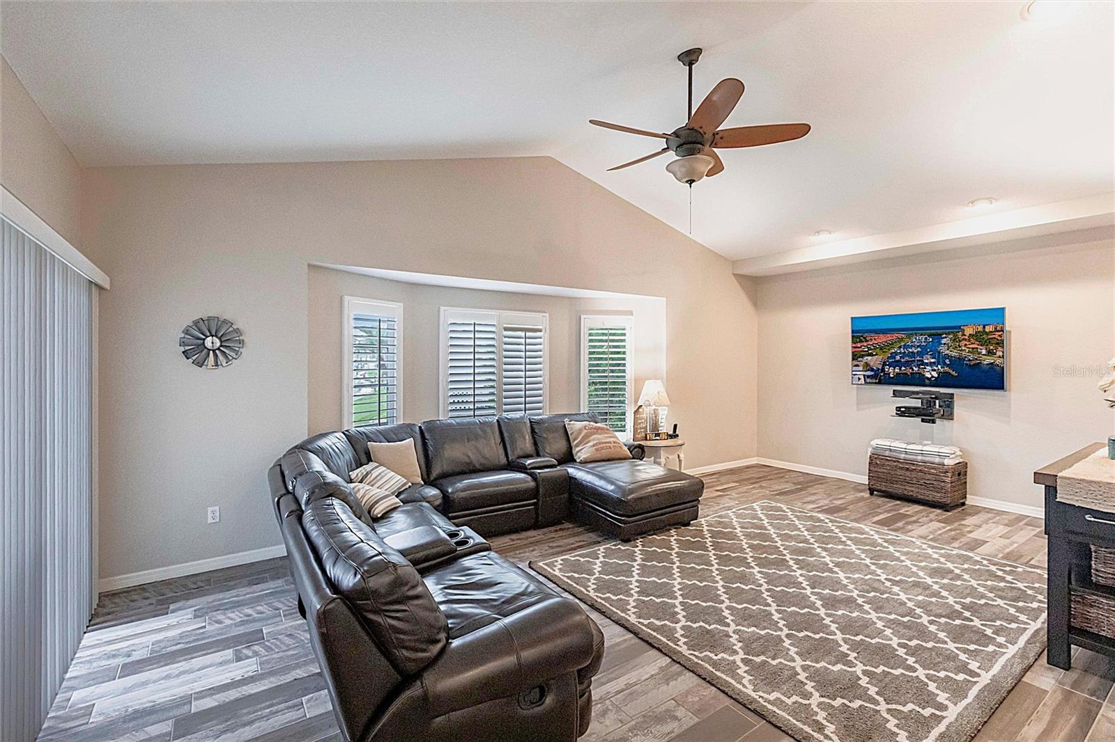 PUNTA GORDA ISLES SEC 12 - Residential Lease