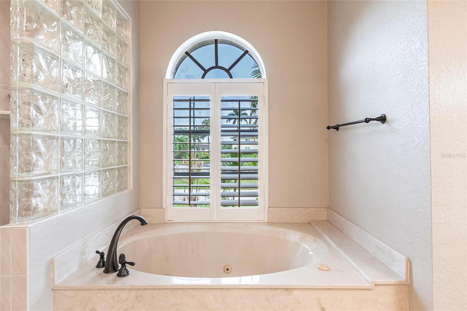 PUNTA GORDA ISLES SEC 12 - Residential Lease