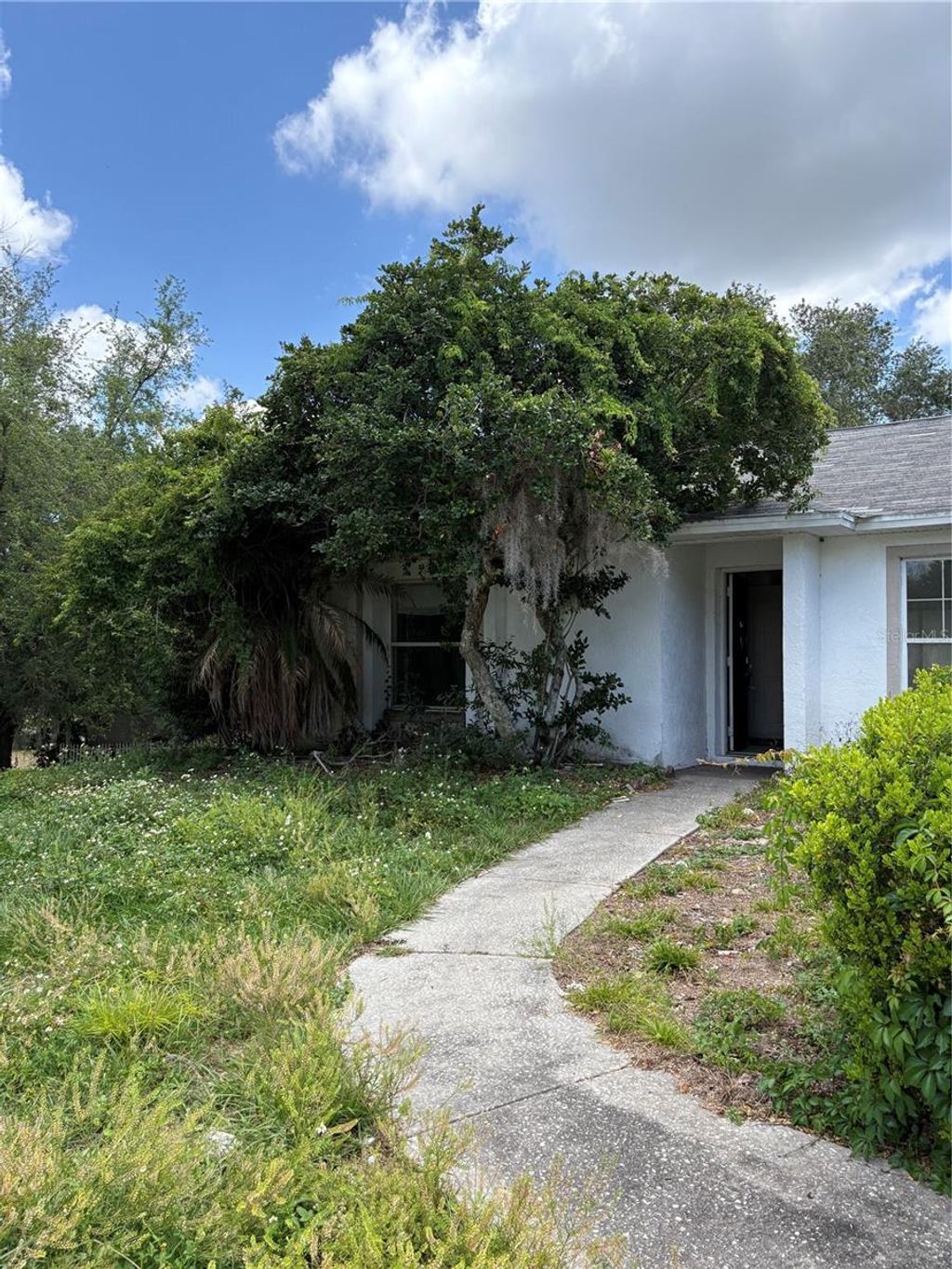 Photo of 10814 Crescendo Loop, Clermont, FL 34711 (MLS # TB8502009)