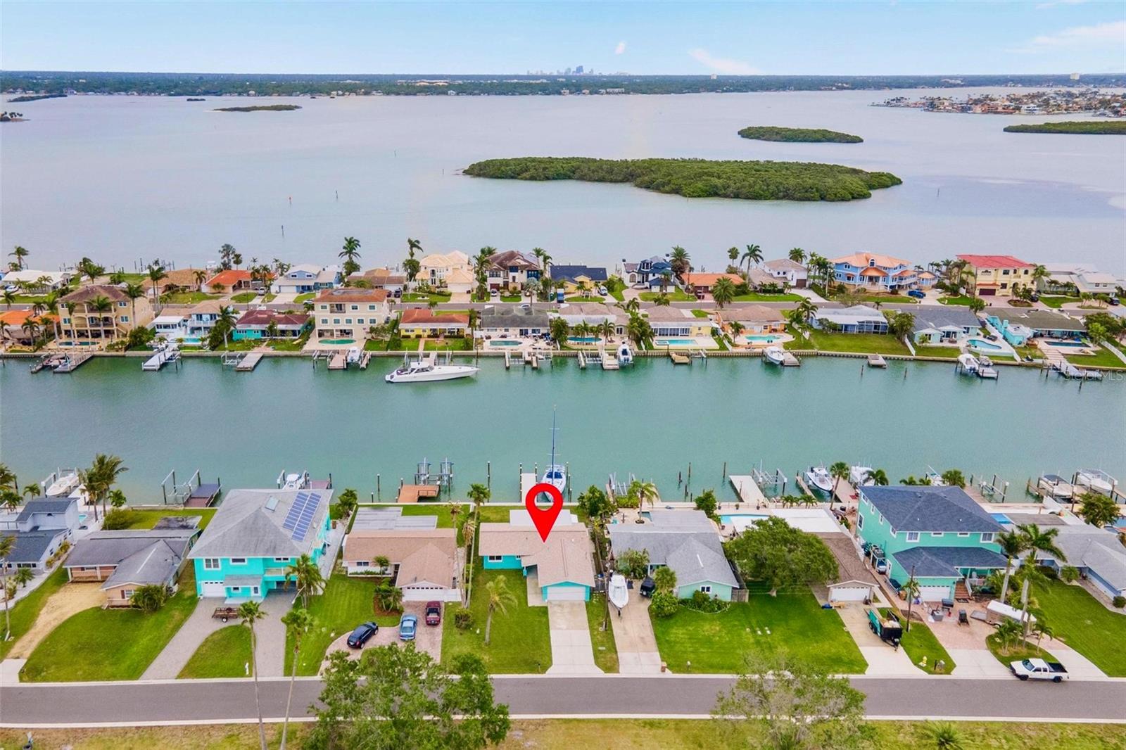 CRYSTAL ISLAND - Residential