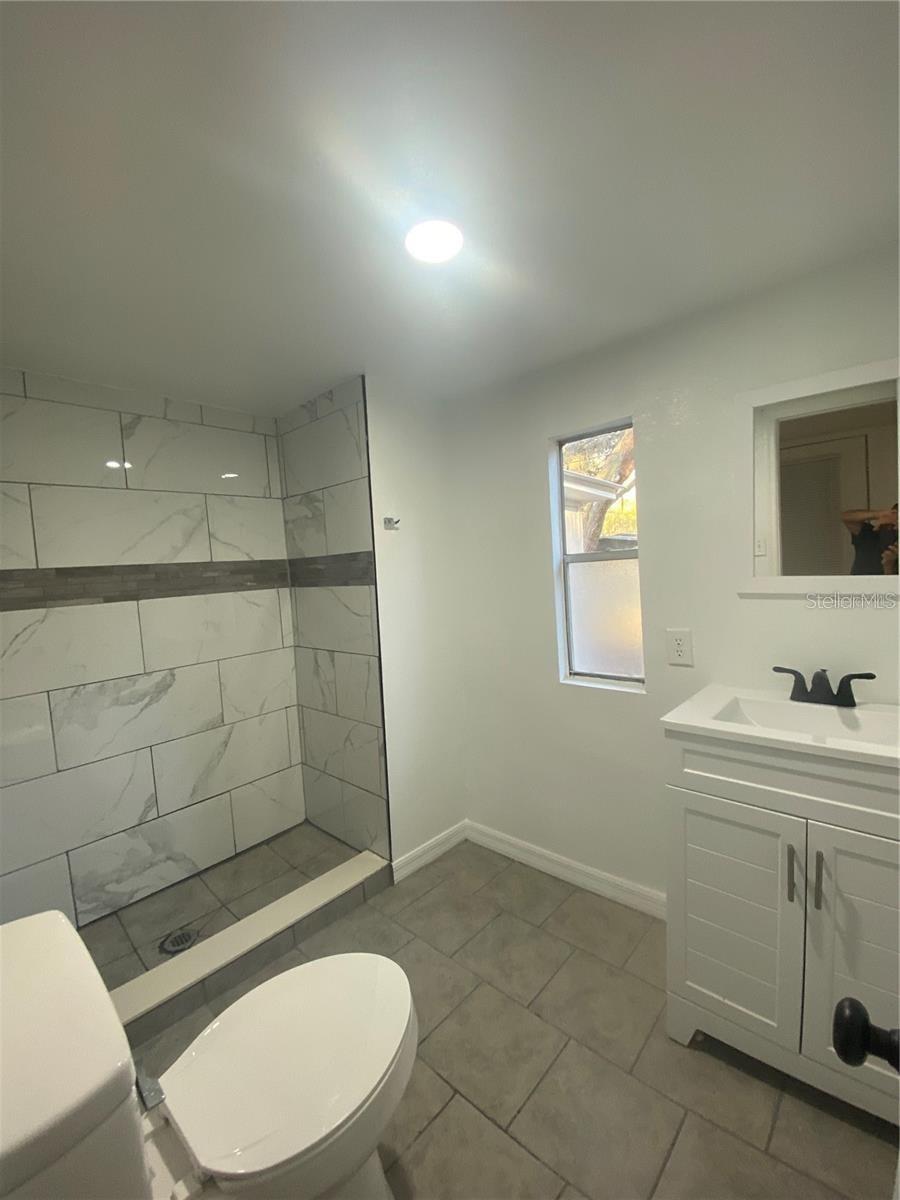 POMONA PARK - Residential