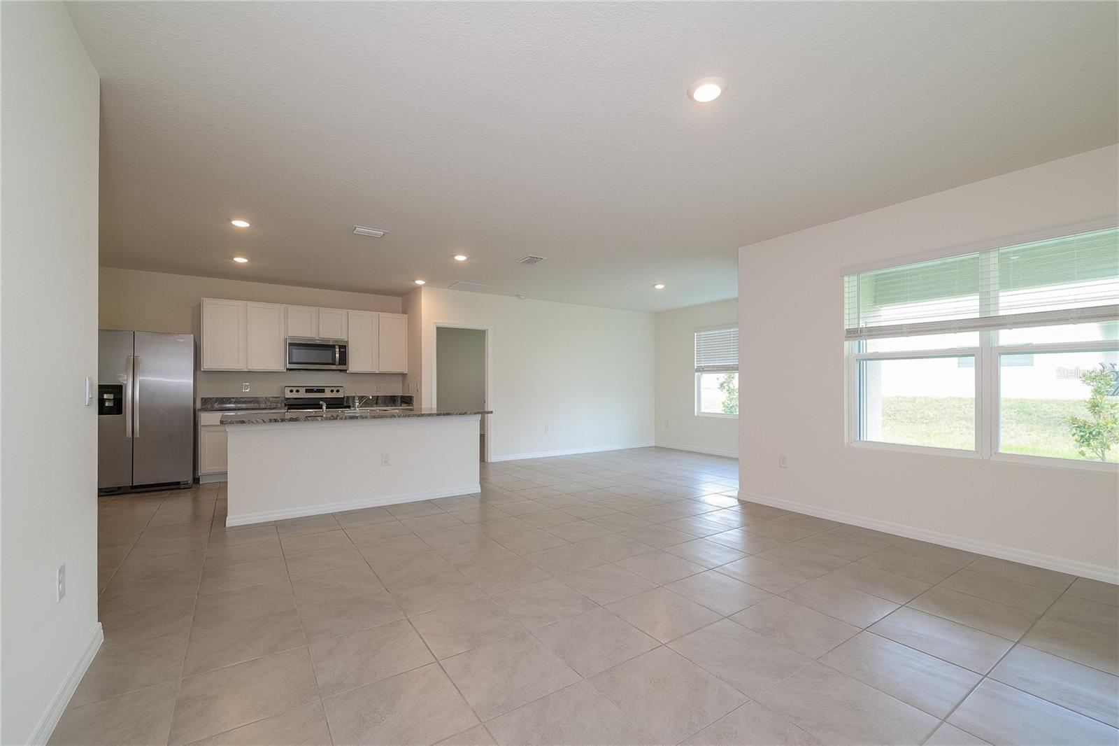 LAKE DIAMOND NORTH - Residential Lease