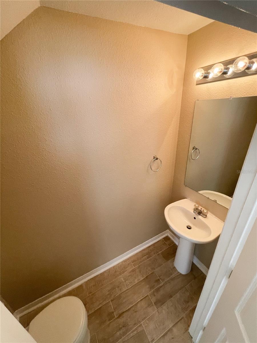 ST CHARLES PLACE PH 2 - Residential Lease