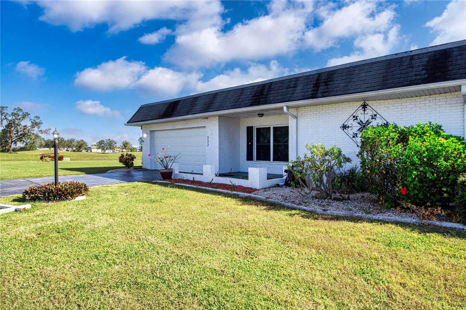332 CLUB MANOR DRIVE 10