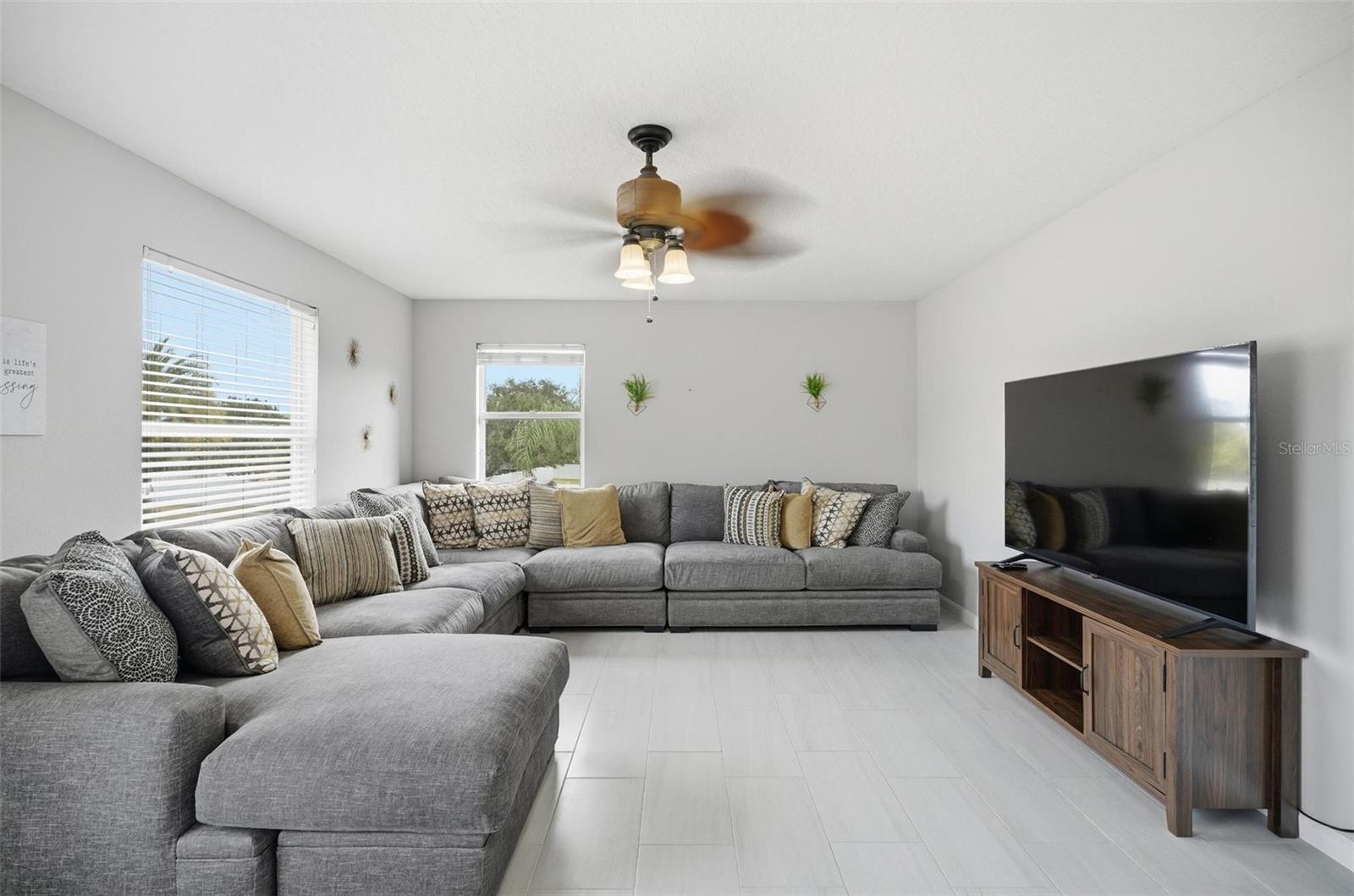 COUNTRY LAKE ESTATES - Residential