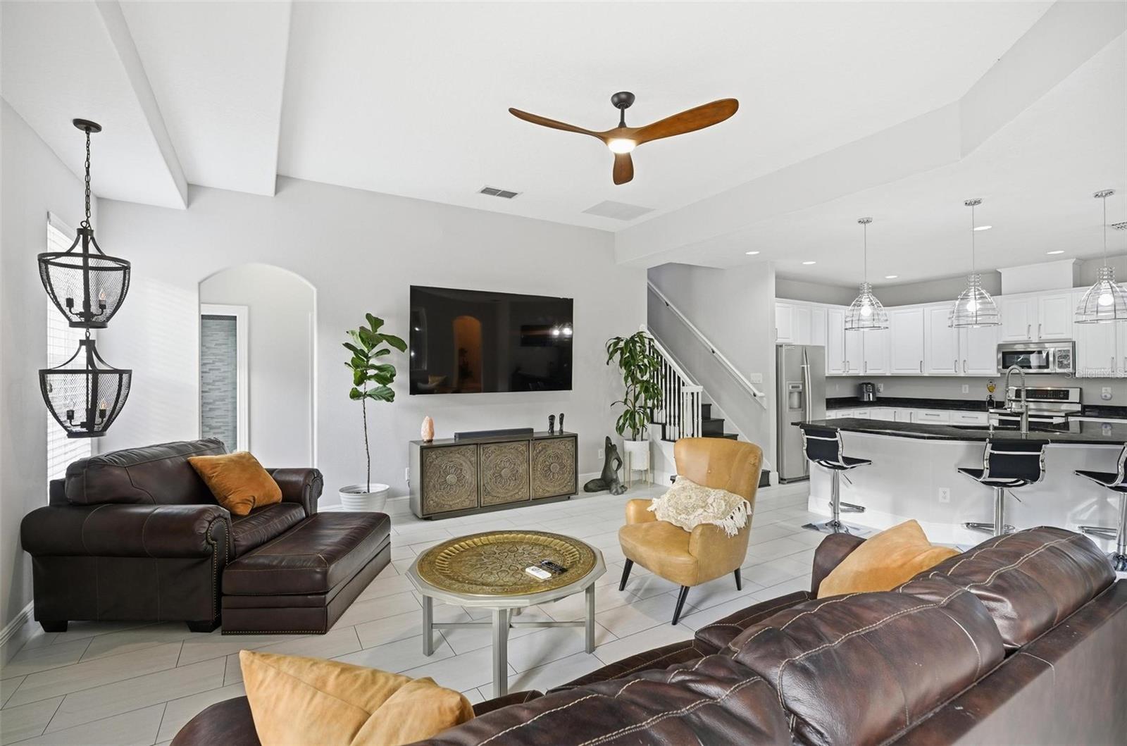 COUNTRY LAKE ESTATES - Residential