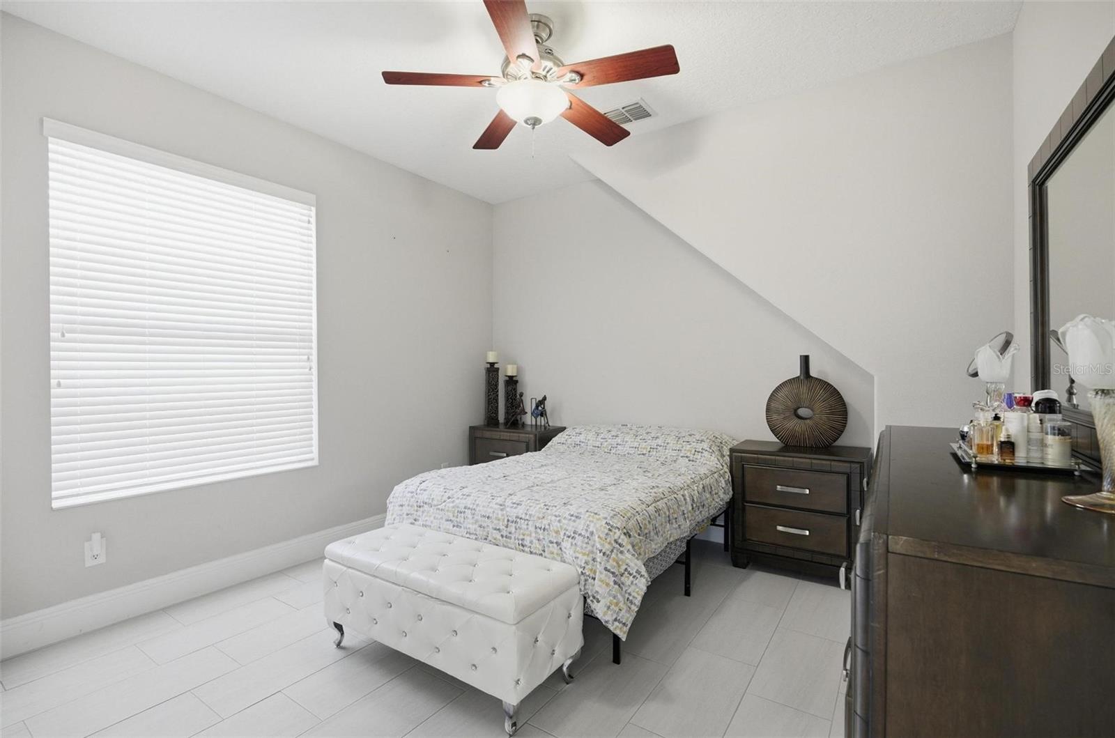 COUNTRY LAKE ESTATES - Residential