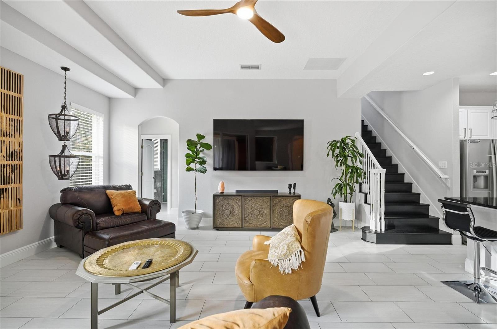 COUNTRY LAKE ESTATES - Residential