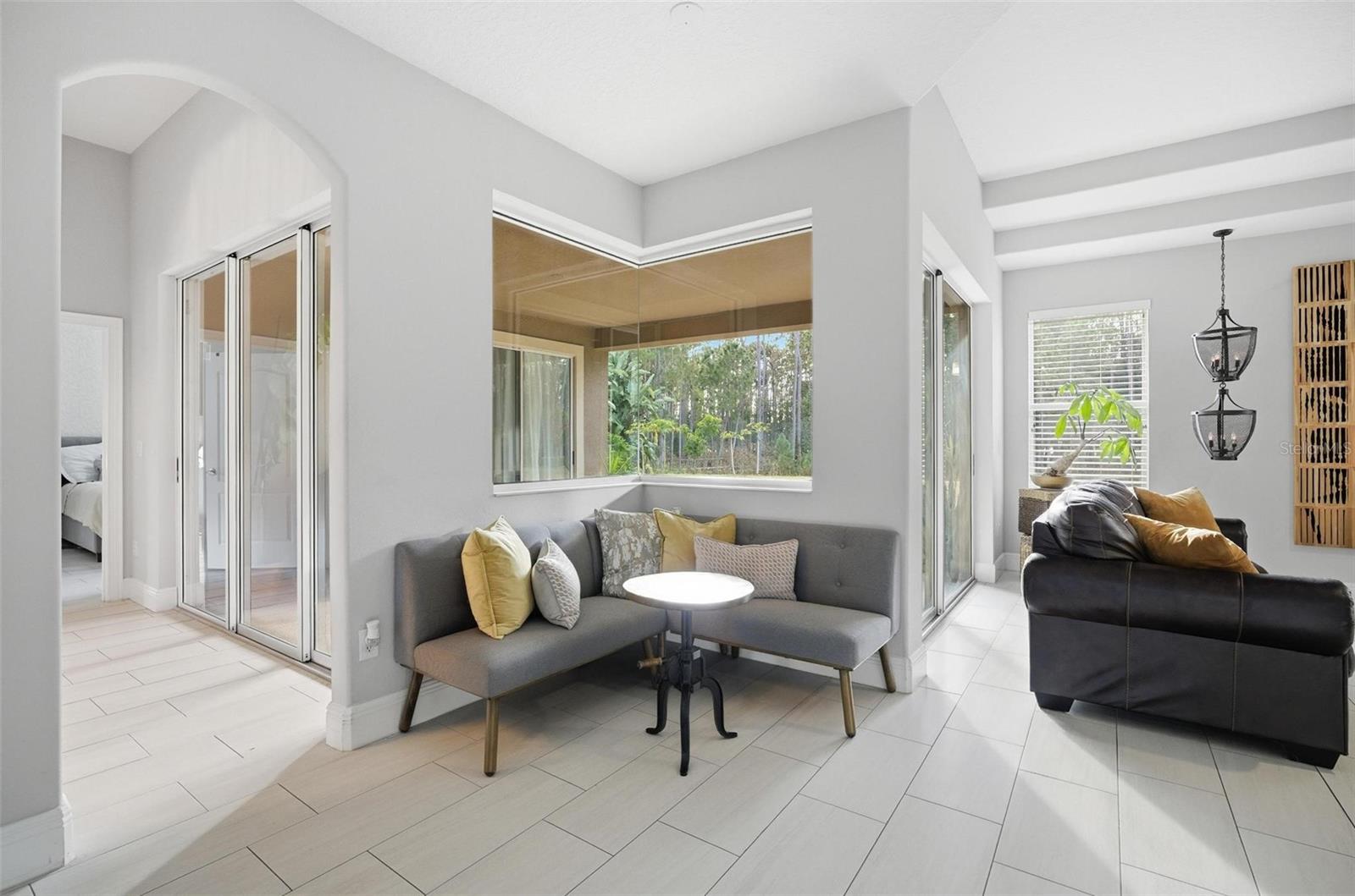 COUNTRY LAKE ESTATES - Residential