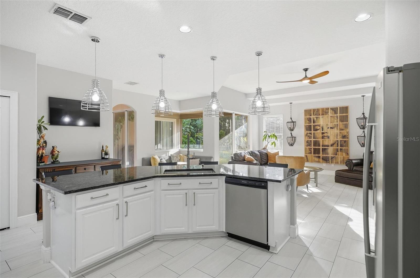 COUNTRY LAKE ESTATES - Residential