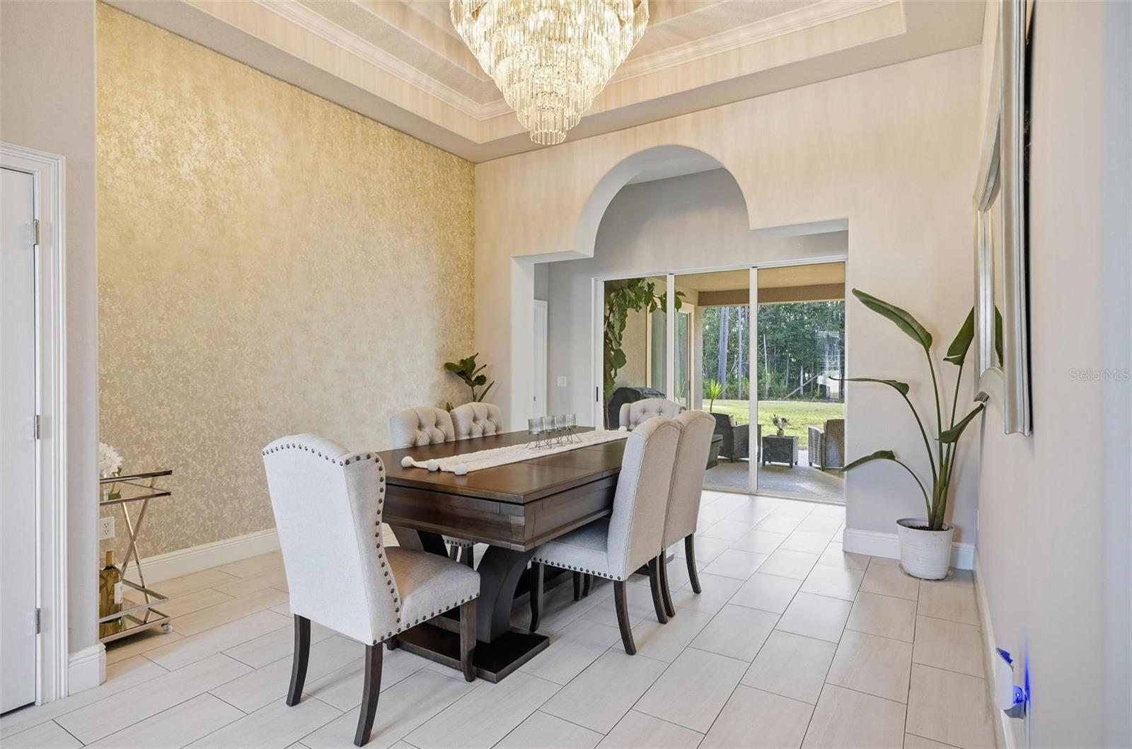 COUNTRY LAKE ESTATES - Residential