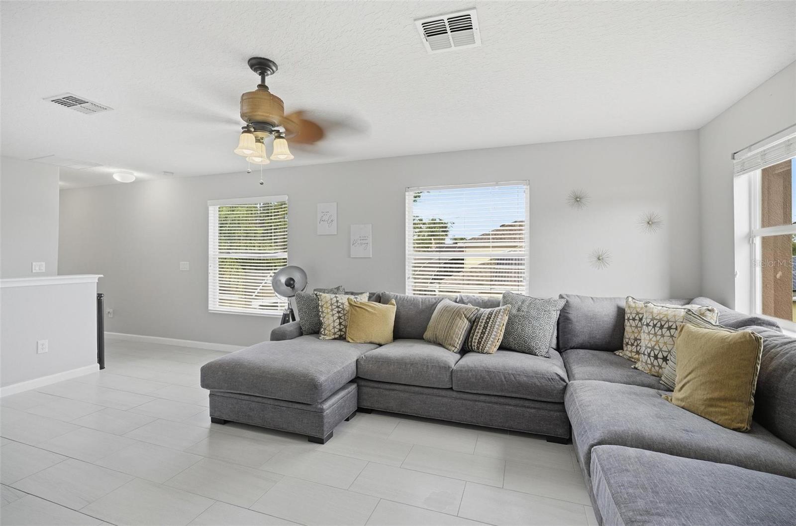 COUNTRY LAKE ESTATES - Residential