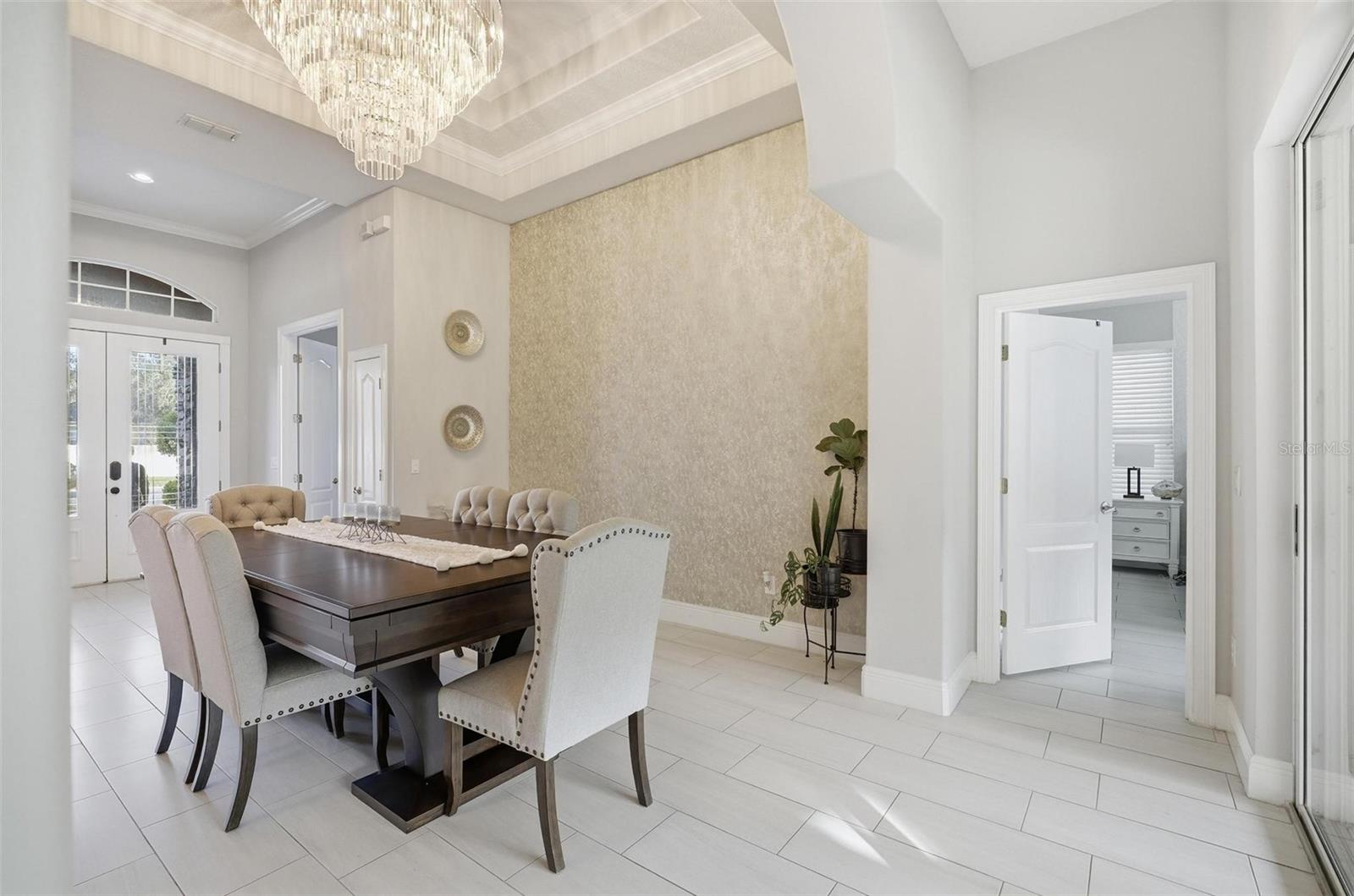 COUNTRY LAKE ESTATES - Residential