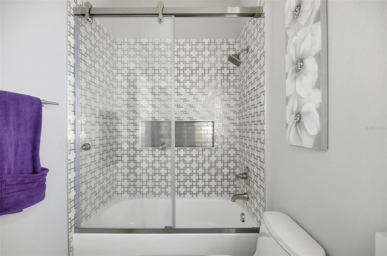 COUNTRY LAKE ESTATES - Residential