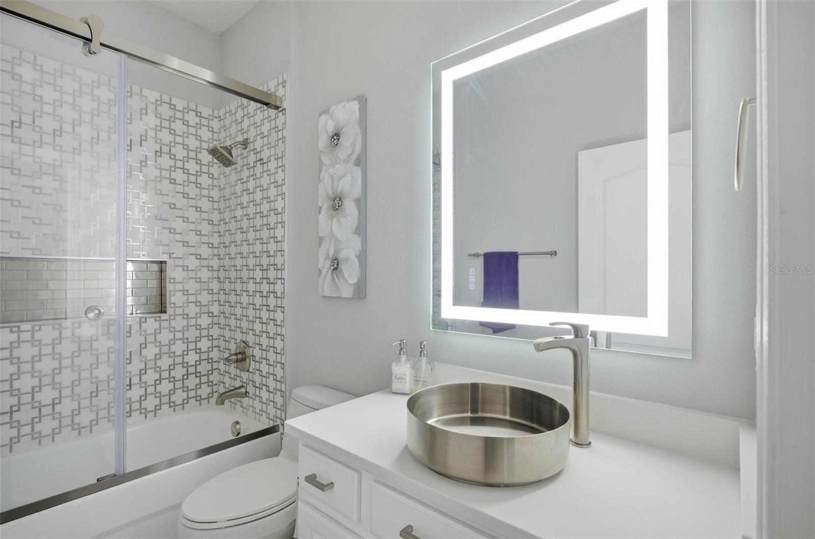 COUNTRY LAKE ESTATES - Residential