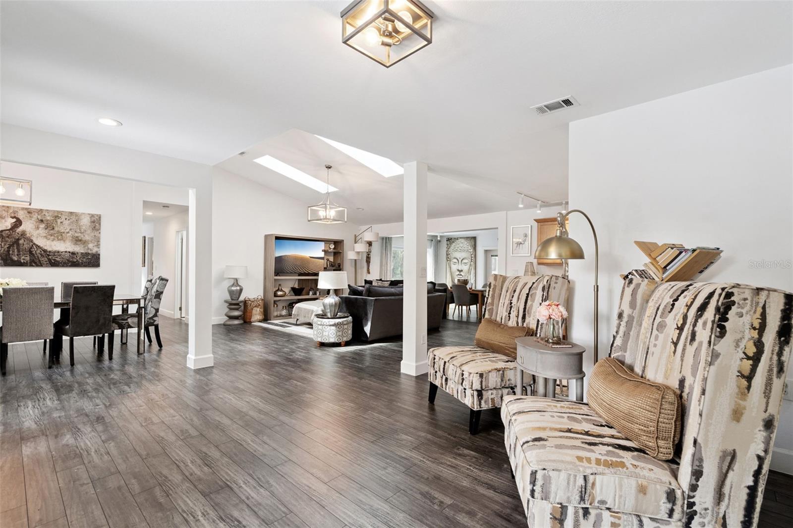 298 LAKE MARKHAM ROAD