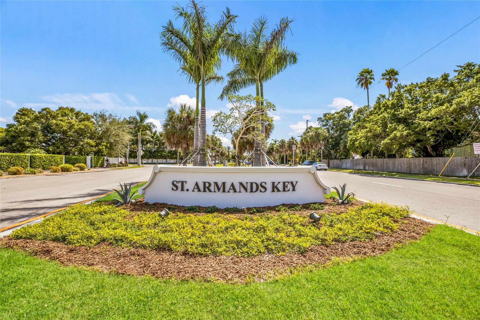 SAINT ARMANDS DIV JOHN RINGLING ESTATES - Residential