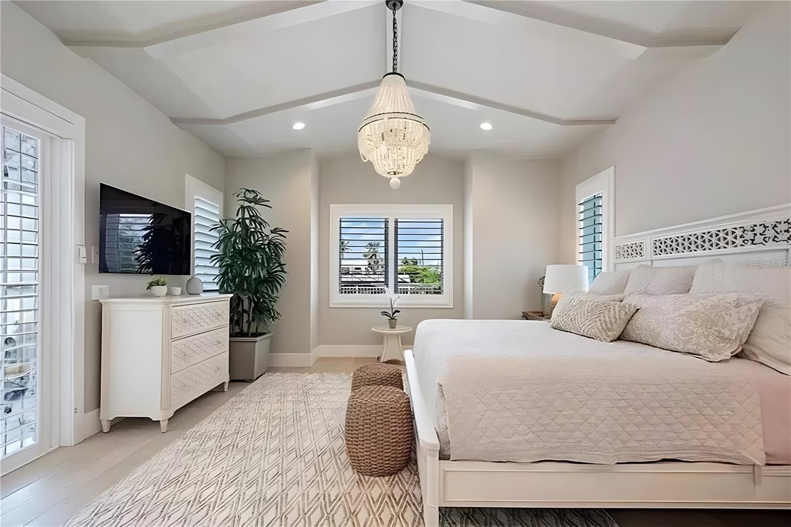 SAINT ARMANDS DIV JOHN RINGLING ESTATES - Residential