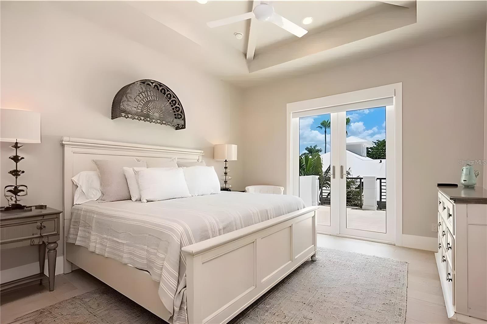 SAINT ARMANDS DIV JOHN RINGLING ESTATES - Residential