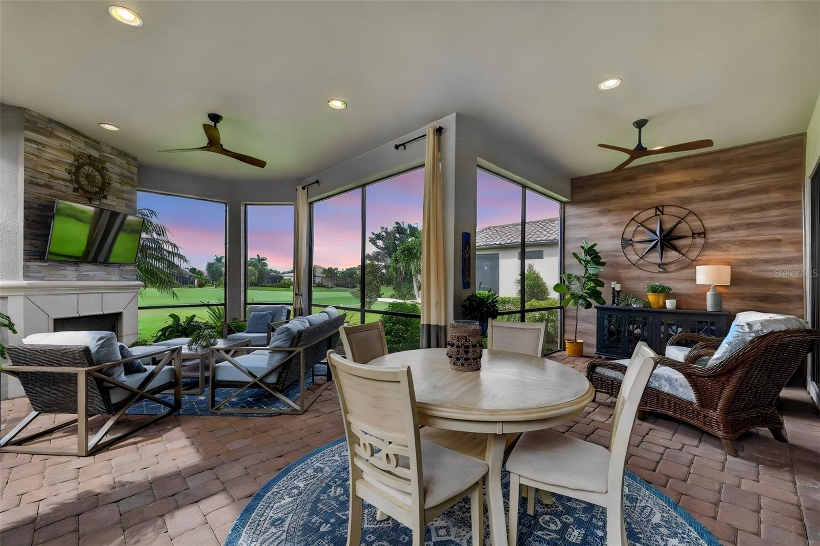 13916 MESSINA LOOP