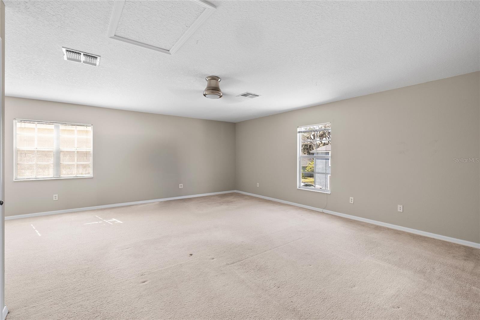 FISHHAWK RANCH TOWNCENTER PHAS - Residential