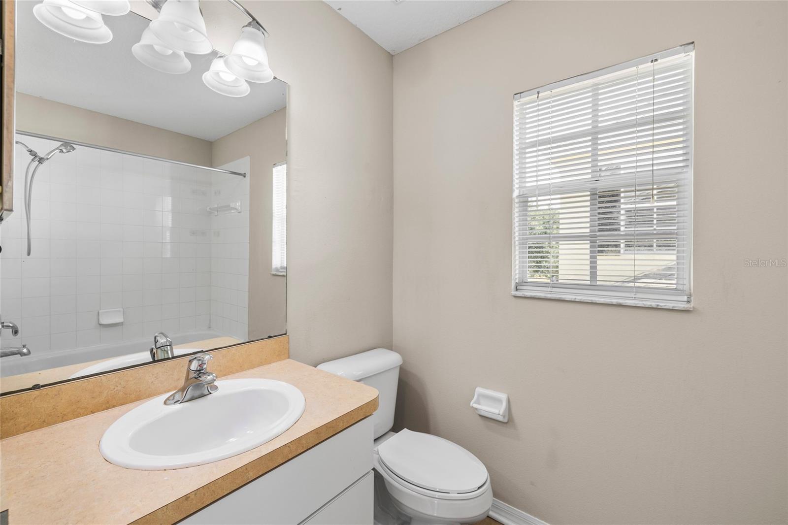 FISHHAWK RANCH TOWNCENTER PHAS - Residential