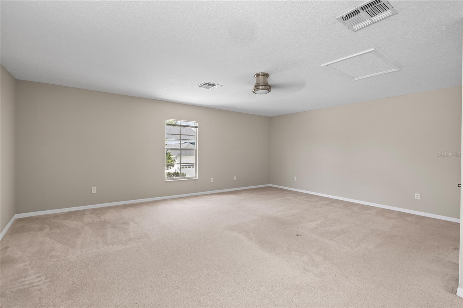 FISHHAWK RANCH TOWNCENTER PHAS - Residential