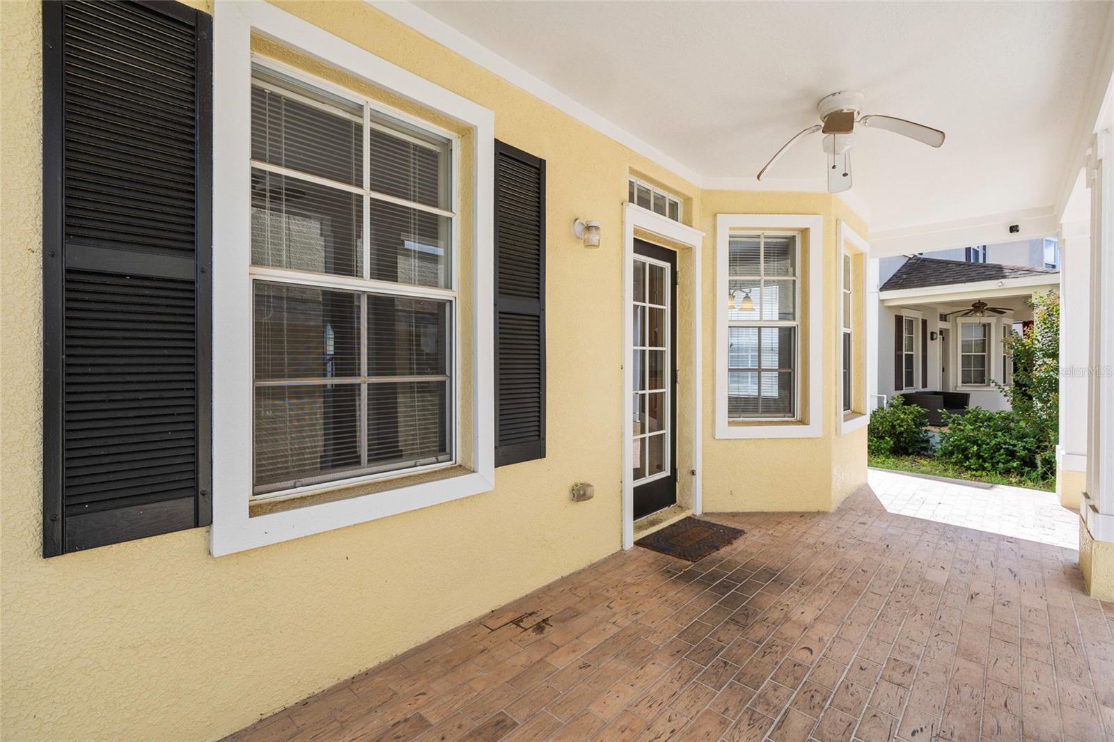 FISHHAWK RANCH TOWNCENTER PHAS - Residential