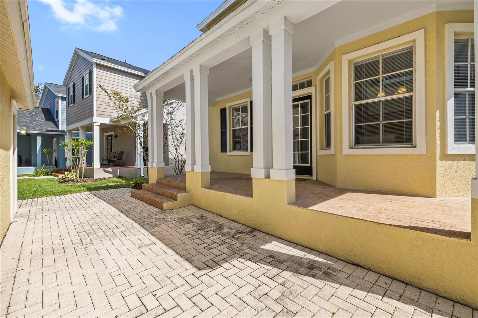 FISHHAWK RANCH TOWNCENTER PHAS - Residential