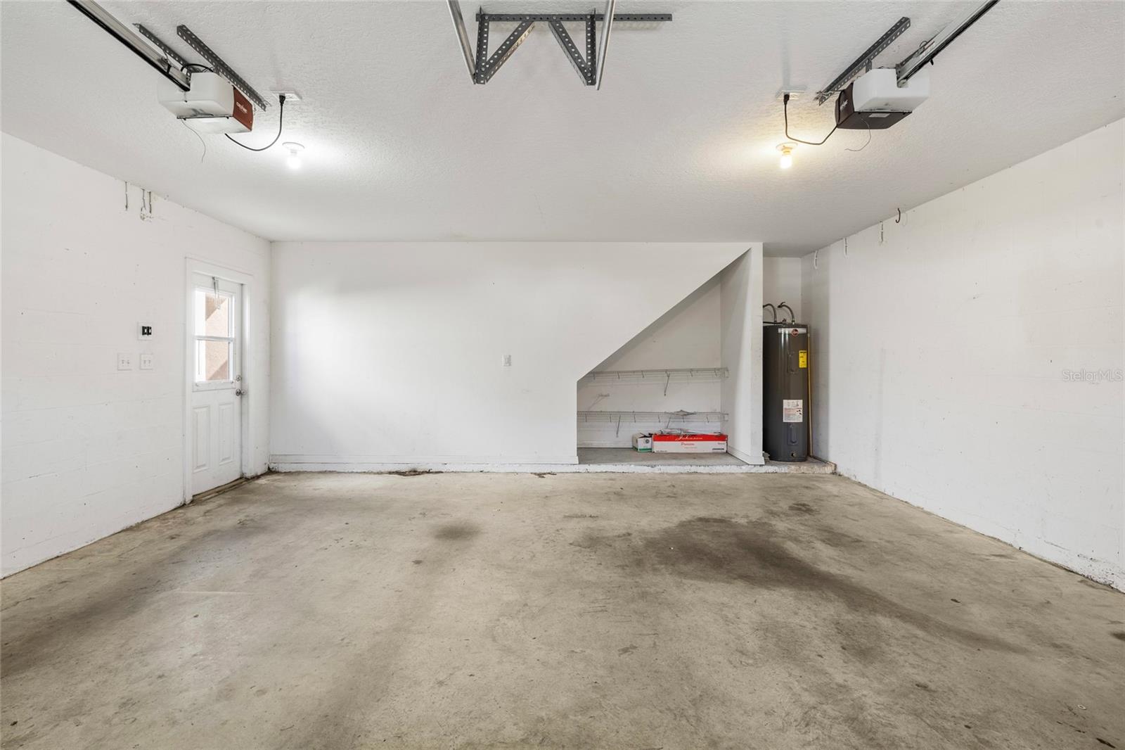 FISHHAWK RANCH TOWNCENTER PHAS - Residential