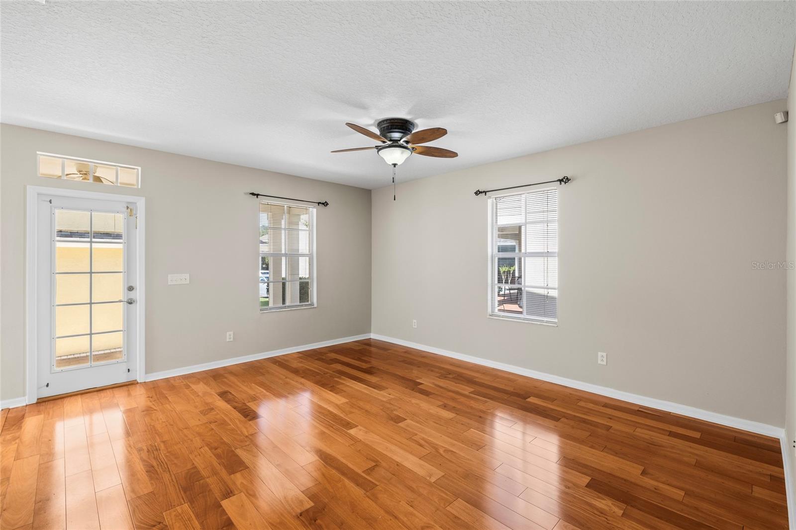 FISHHAWK RANCH TOWNCENTER PHAS - Residential