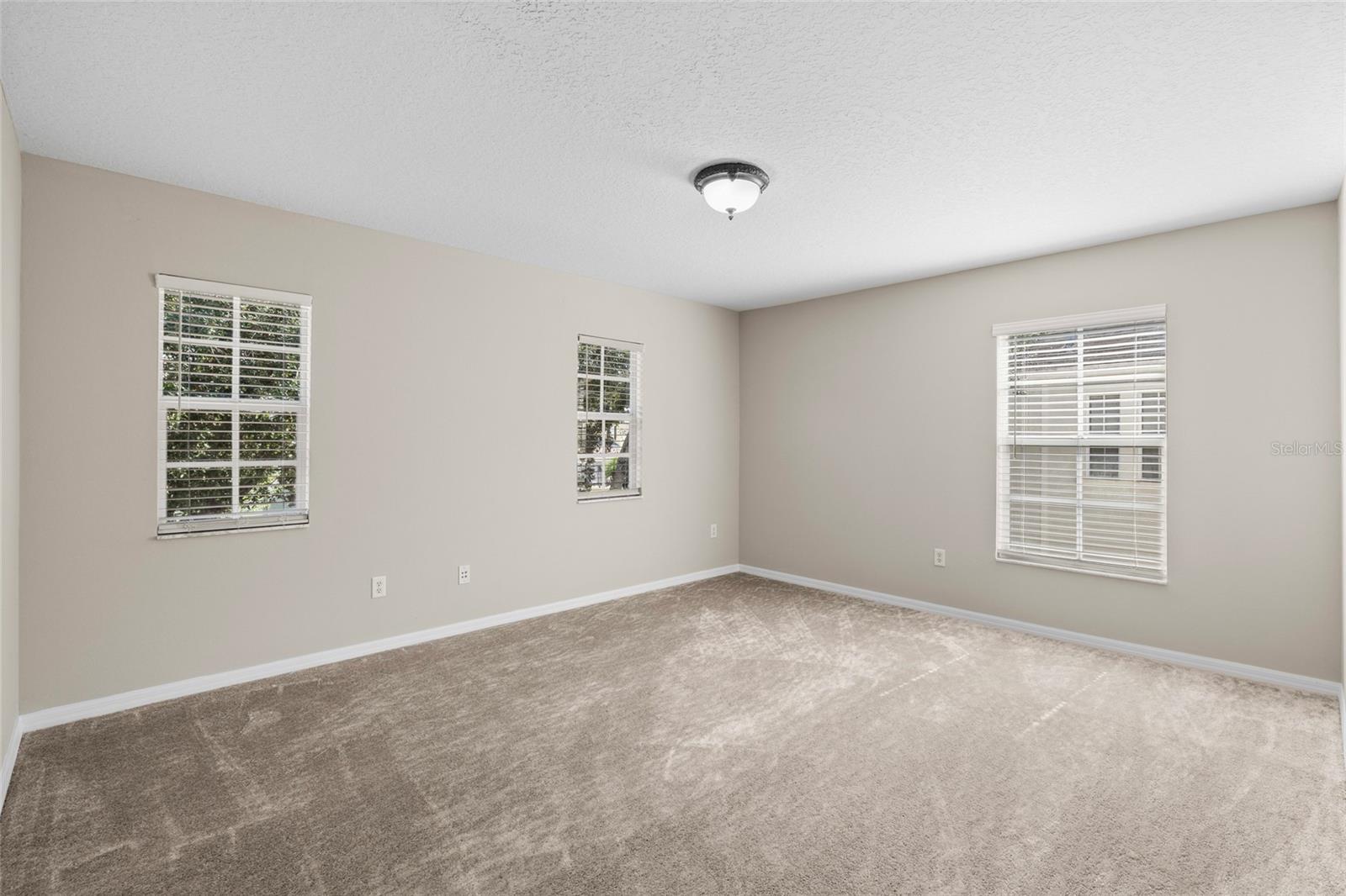 FISHHAWK RANCH TOWNCENTER PHAS - Residential