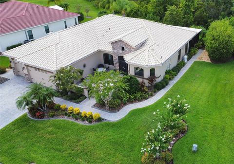 A home in POINCIANA