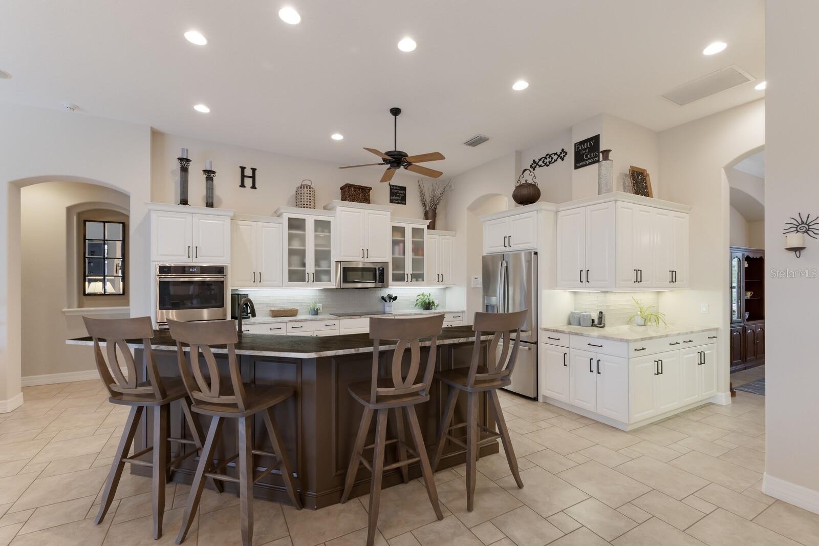 LAKEWOOD RANCH COUNTRY CLUB VILLAGE - Residential
