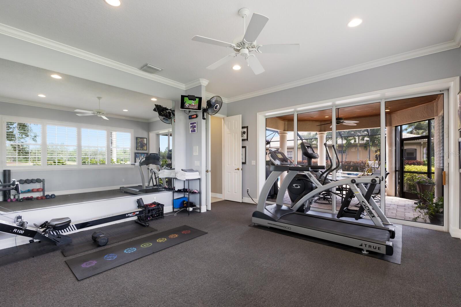 LAKEWOOD RANCH COUNTRY CLUB VILLAGE - Residential