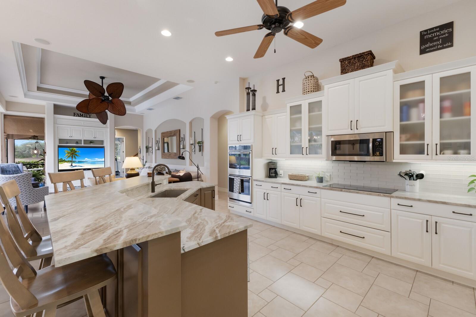 LAKEWOOD RANCH COUNTRY CLUB VILLAGE - Residential