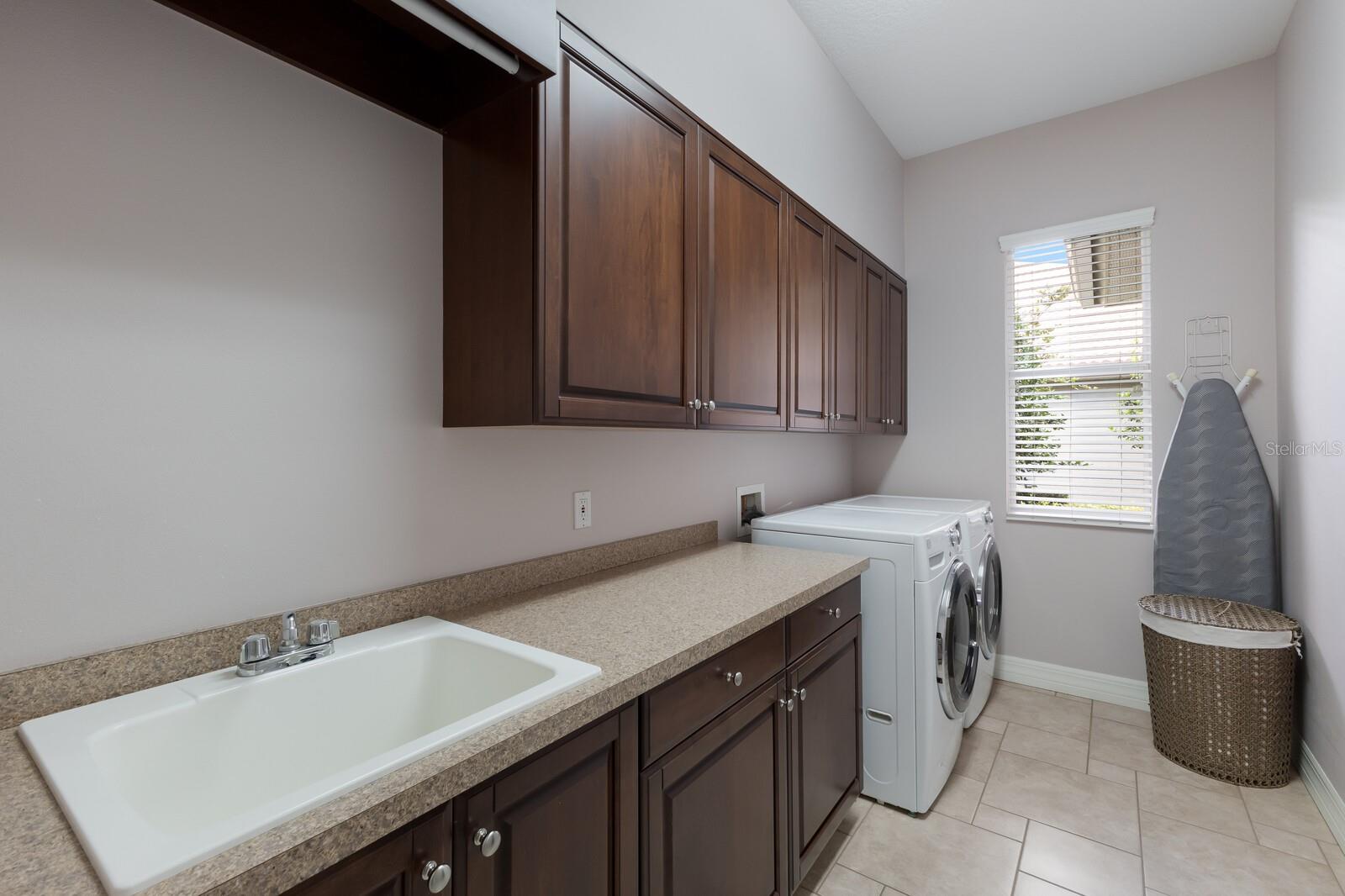 LAKEWOOD RANCH COUNTRY CLUB VILLAGE - Residential