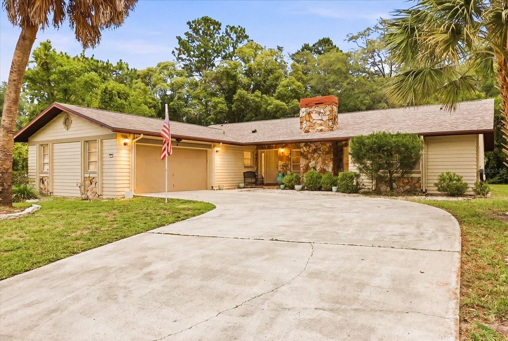 Photo of 5 Sycamore Court N, Homosassa, FL 34446 (MLS # OM726552)