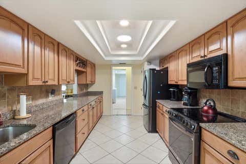Tiny photo for 5 Sycamore Court N, Homosassa, FL 34446 (MLS # OM726552)