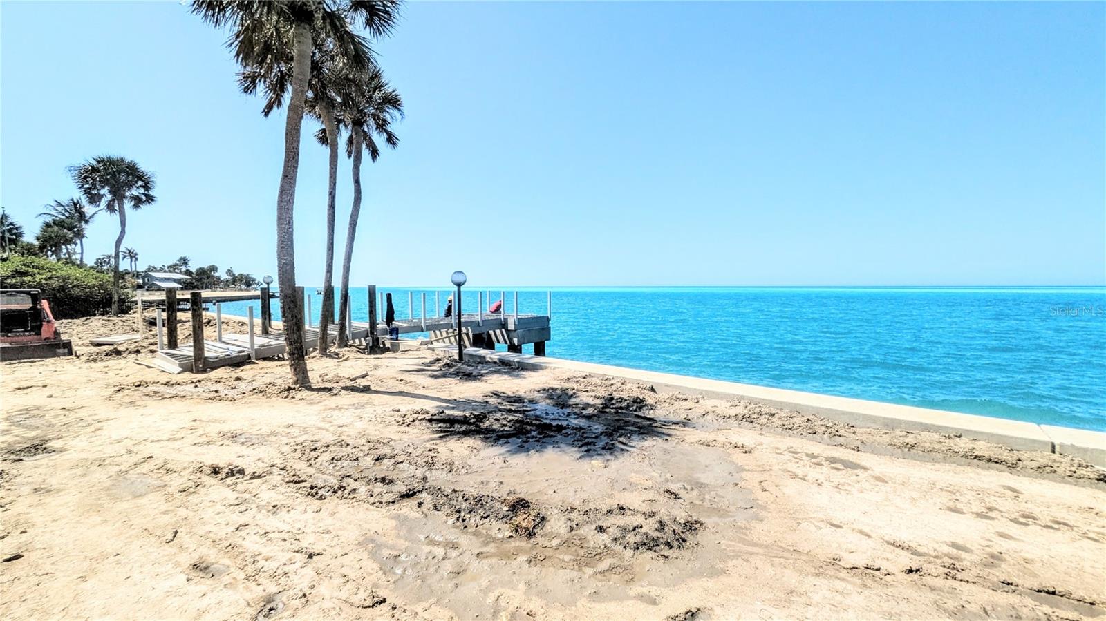 SIESTA TOWERS - Residential Lease