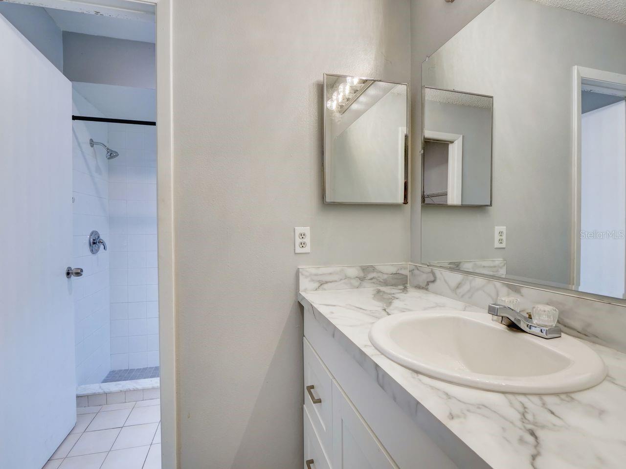 BVL UNIT 7 6TH ADD - Residential