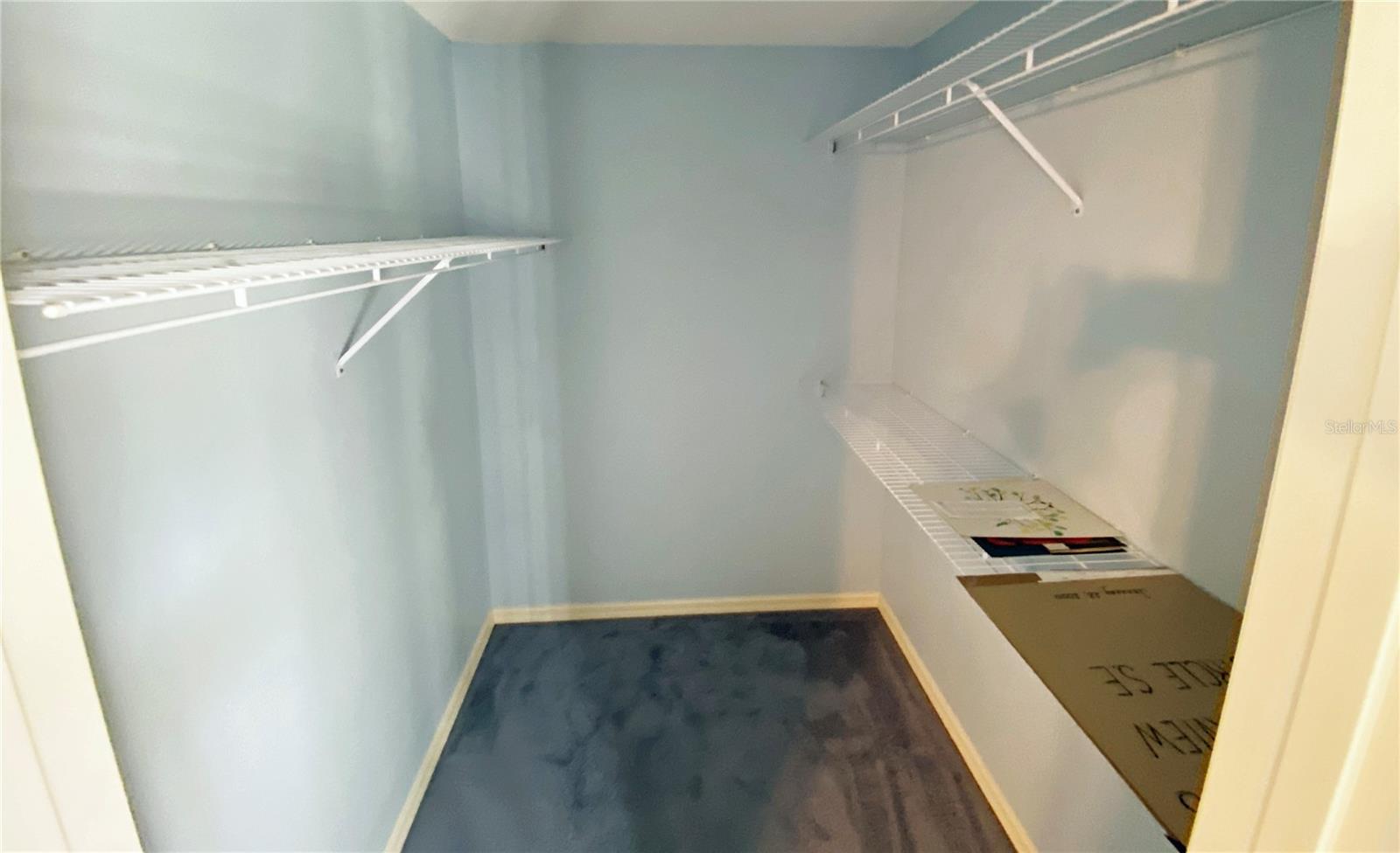 OAKVIEW - Residential