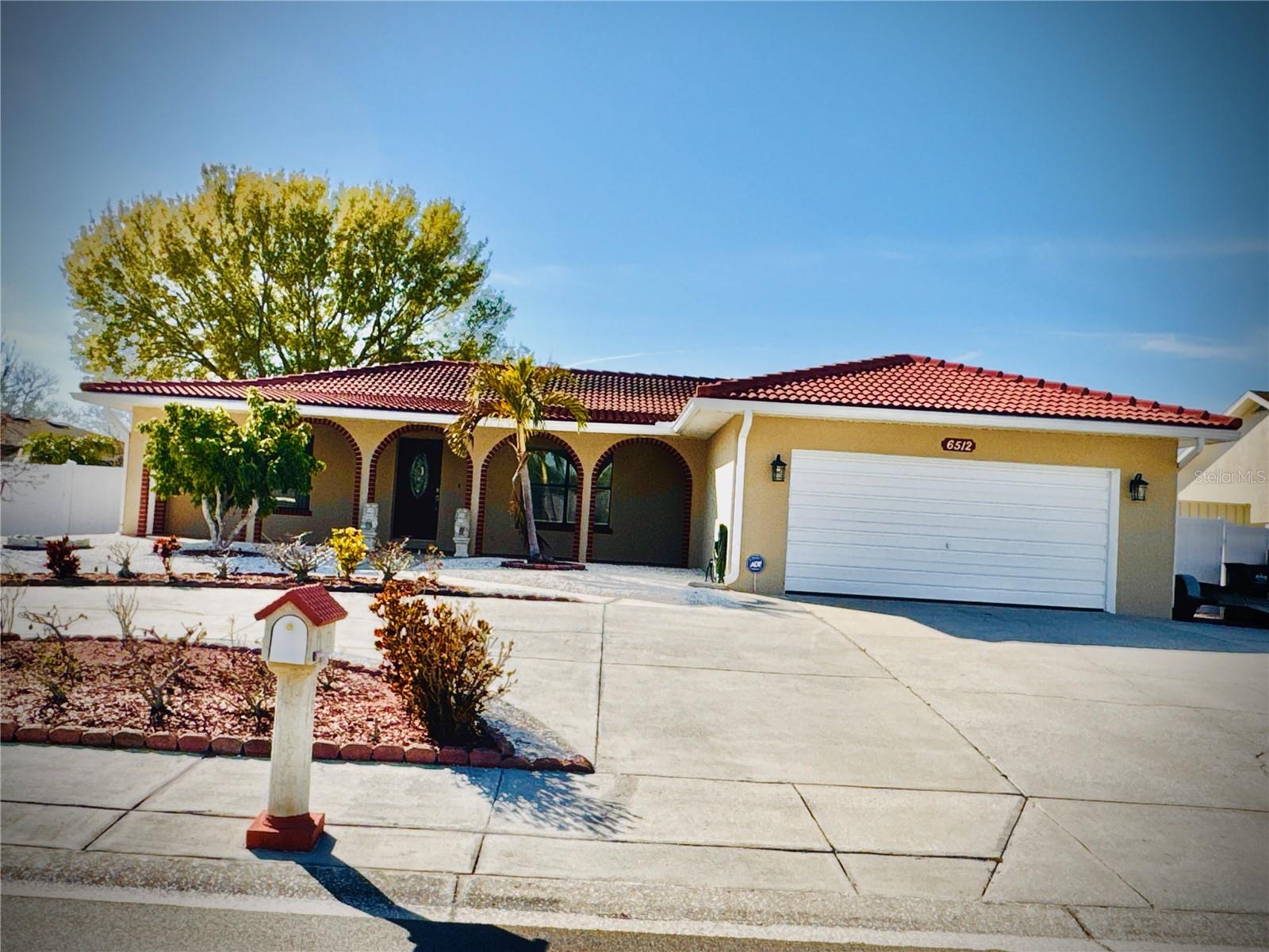 SABAL KEY UNIT 2 - Residential