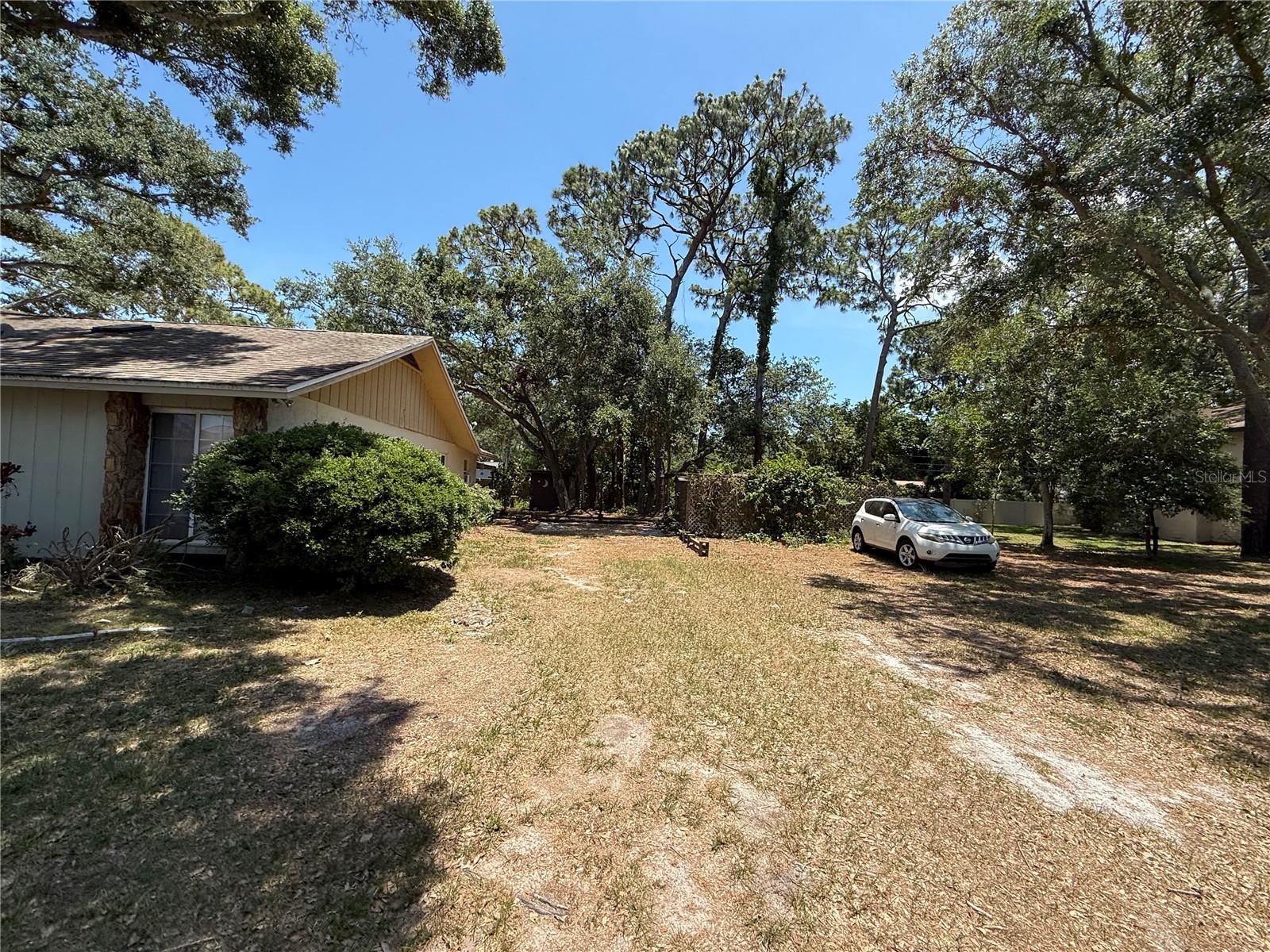 2033 AARON PLACE