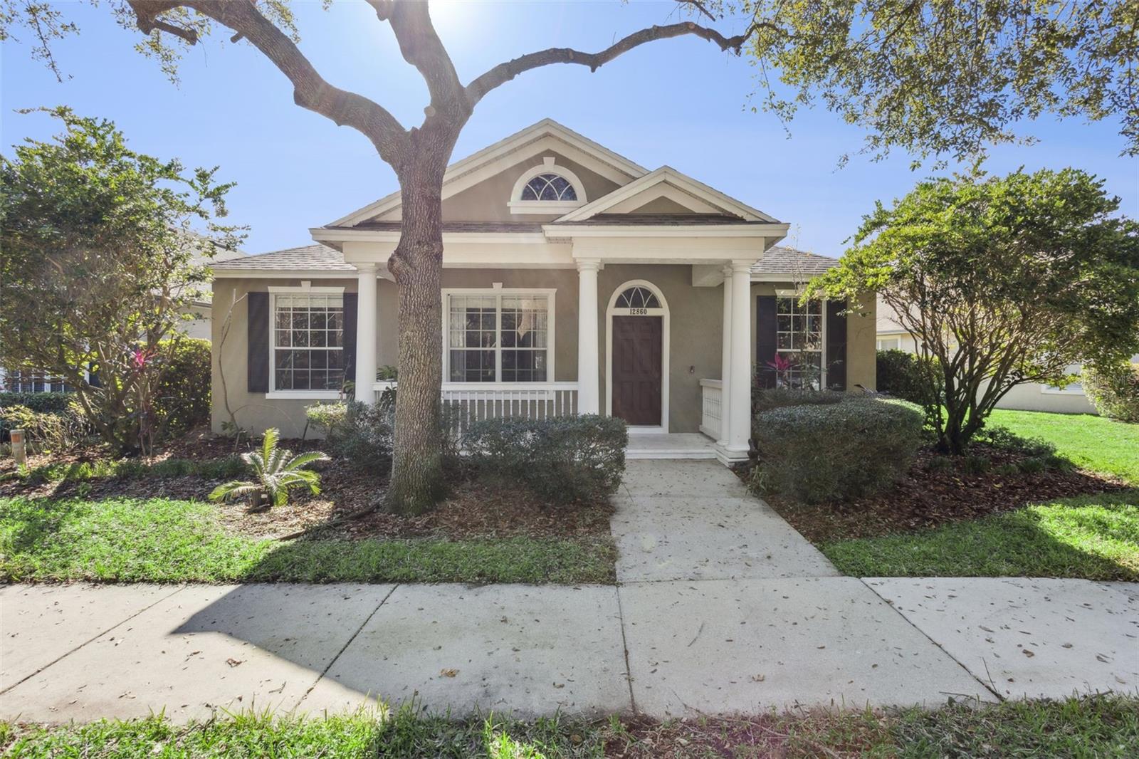 LAKES WINDERMERE PH 01 49 108 - Residential