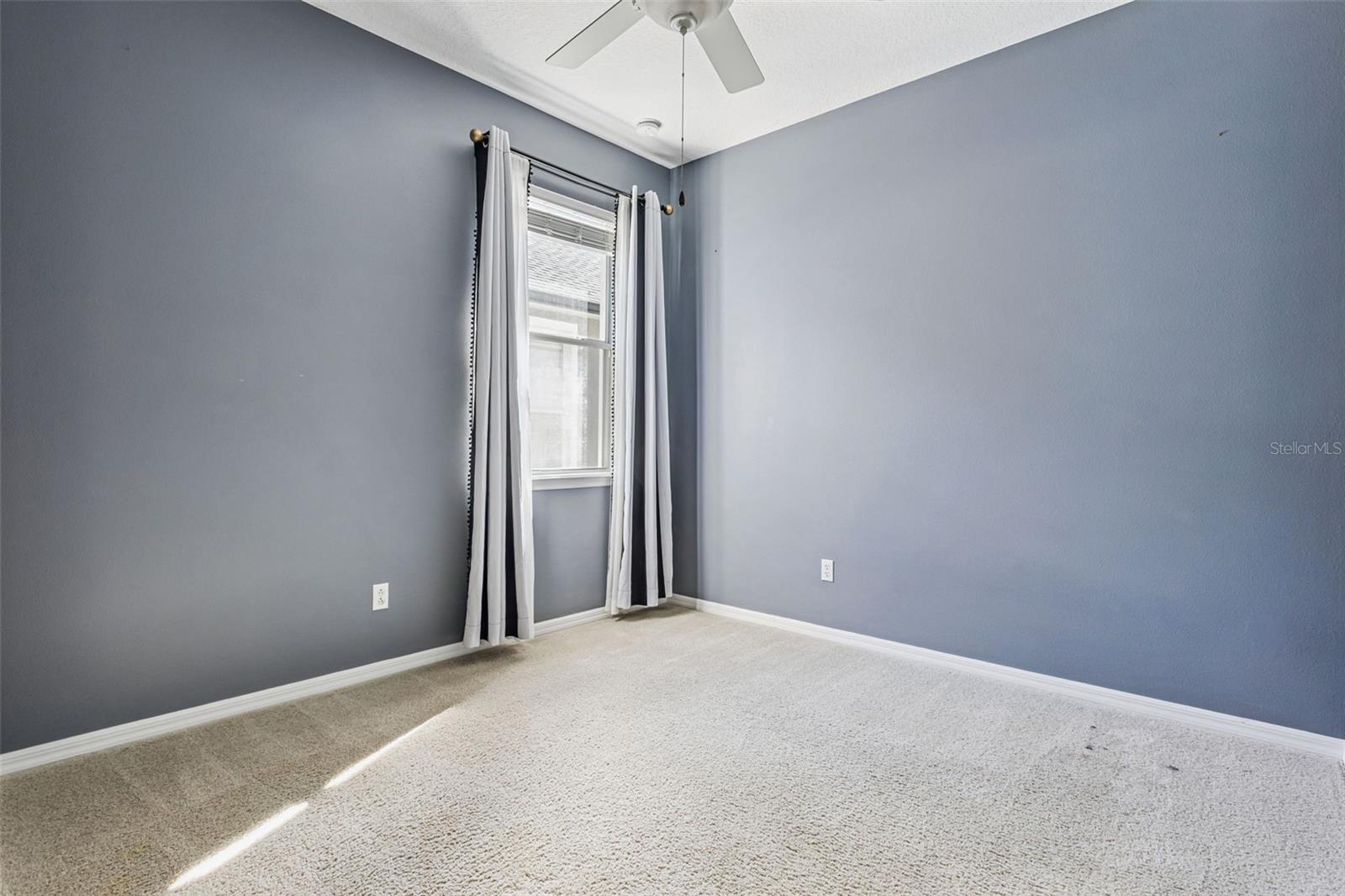 LAKES WINDERMERE PH 01 49 108 - Residential