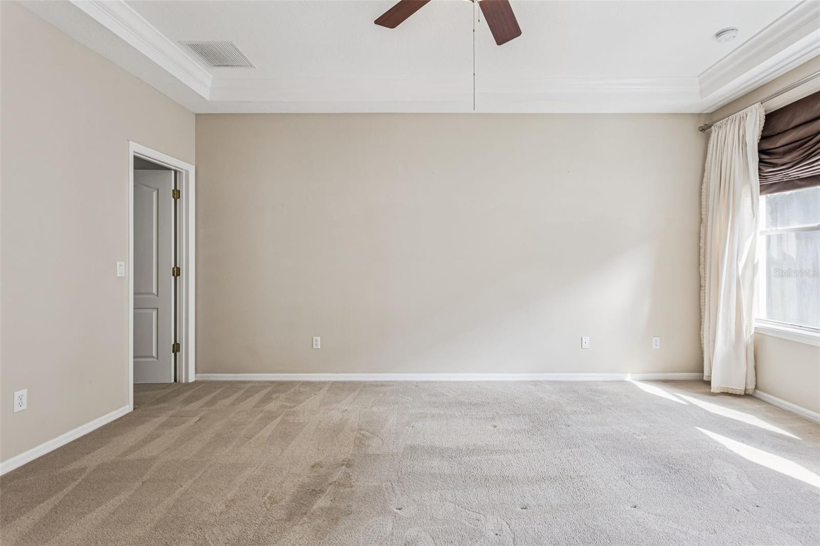 LAKES WINDERMERE PH 01 49 108 - Residential