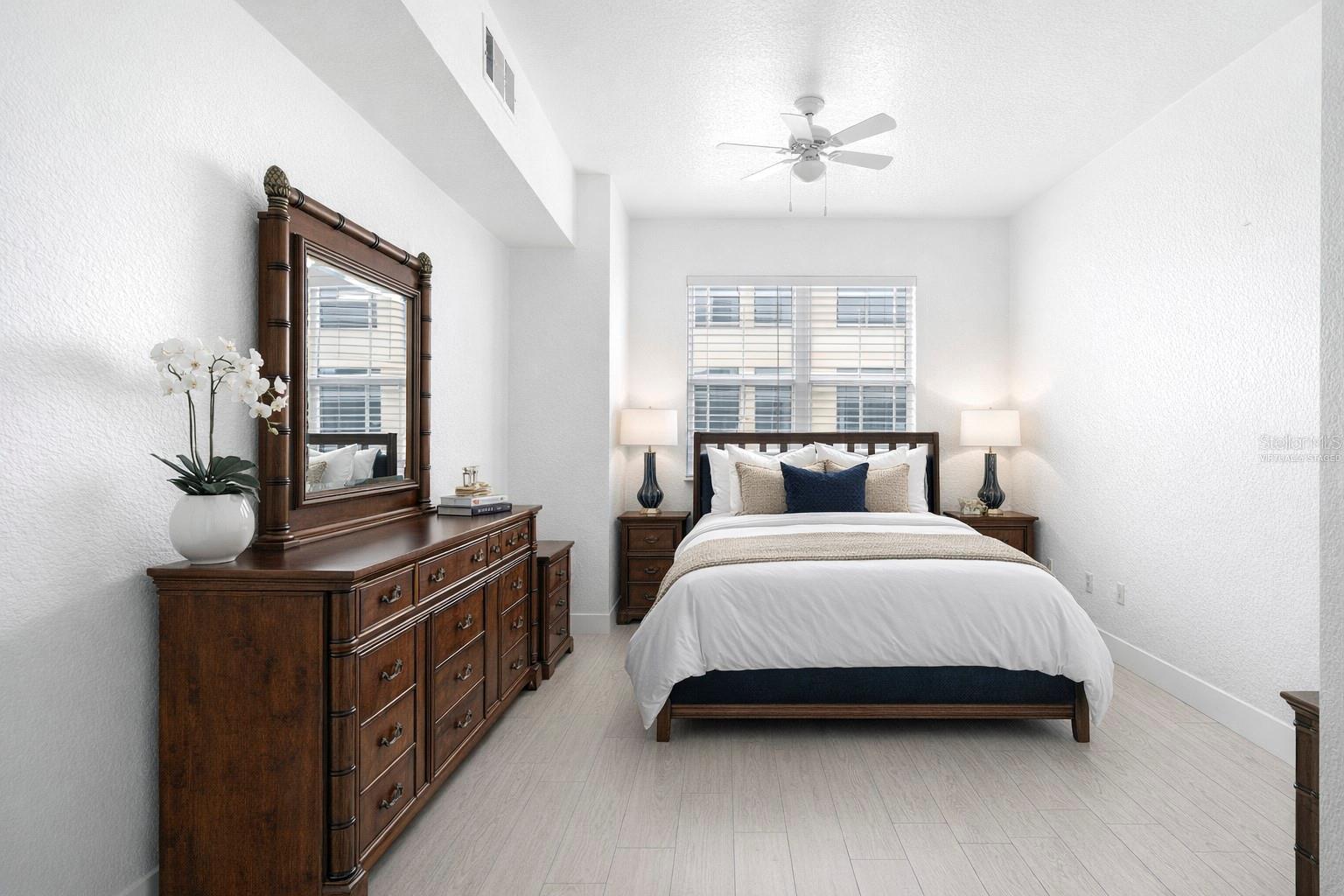 VENETIAN BAY VILLAGE CONDO PH 1 - Residential