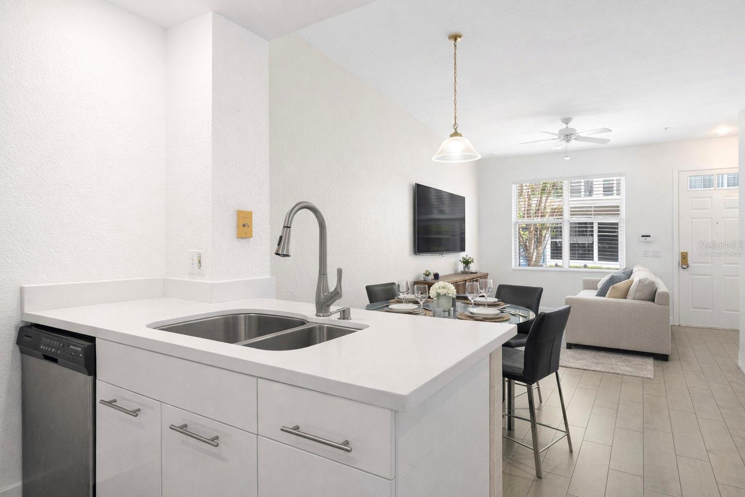 VENETIAN BAY VILLAGE CONDO PH 1 - Residential