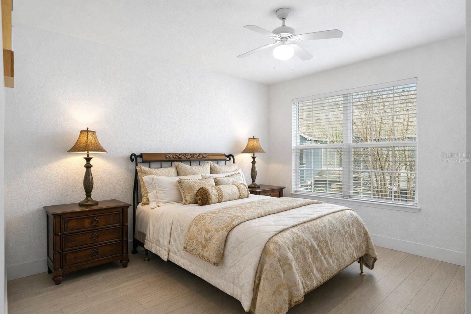 VENETIAN BAY VILLAGE CONDO PH 1 - Residential